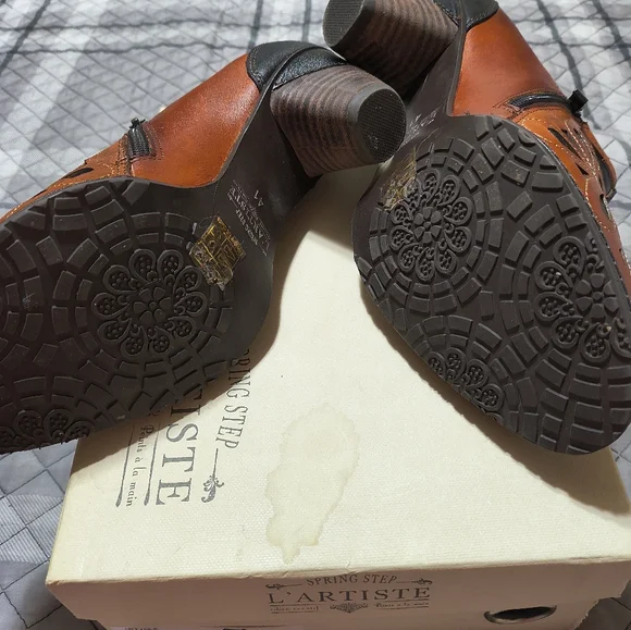 L'ATISTE Brown and Black Women's Loafers - Picture 5 of 7